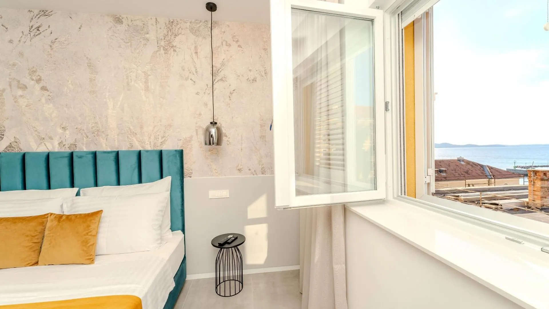 アパート Kolovare Luxury Rooms ザダル