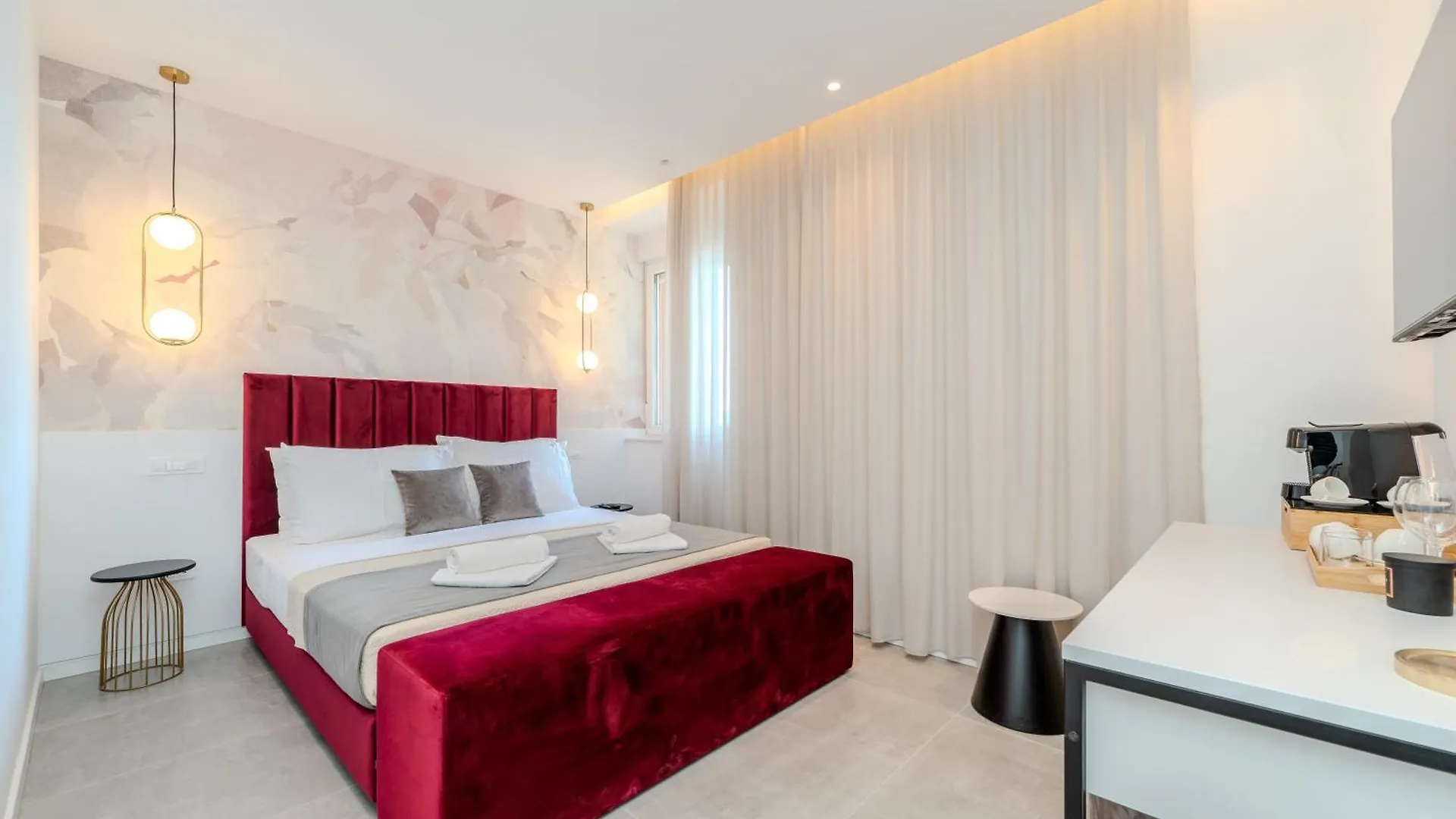 アパート Kolovare Luxury Rooms ザダル