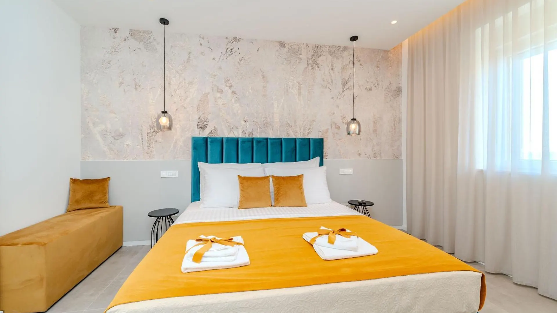 Kolovare Luxury Rooms ザダル
