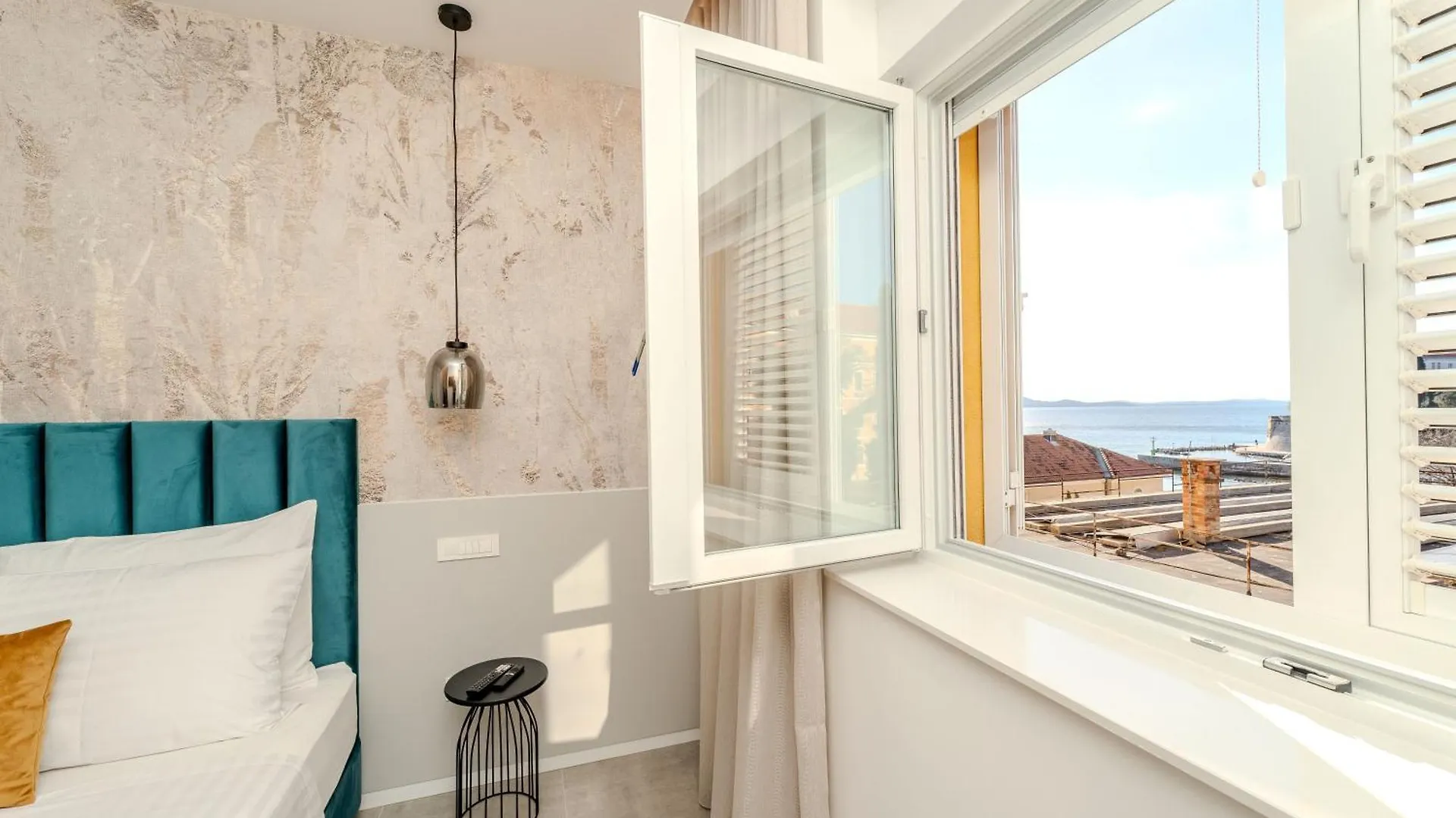 アパート Kolovare Luxury Rooms ザダル