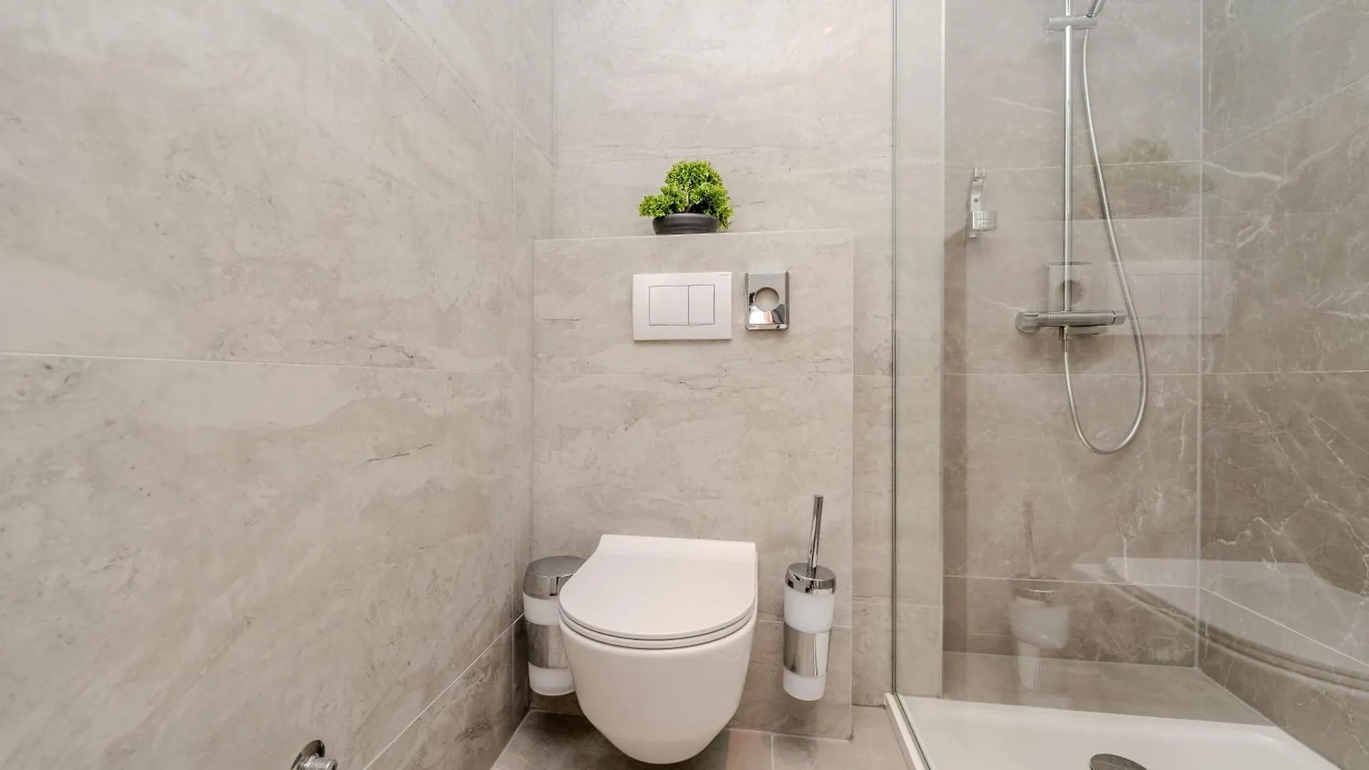 Kolovare Luxury Rooms ザダル アパート